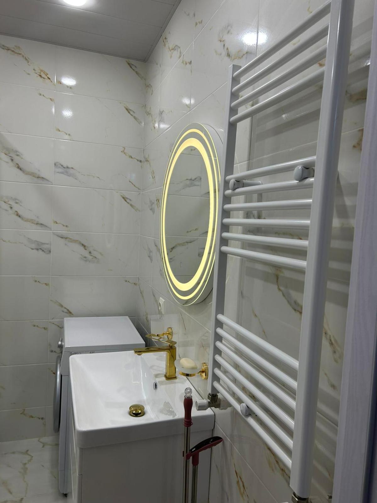 Apartment In Agmashenebeli Tbilissi Extérieur photo
